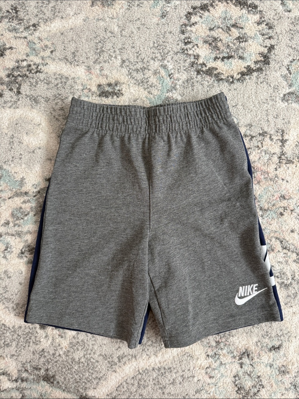 Bundle of Boys Nike Shorts - Picture 7 of 7